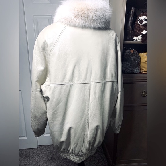 Clyde Burtrum Fox collar coat - Picture 3 of 15